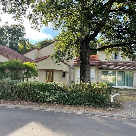 Chambre D'Hote L'Oree Des Buis Vouillé Zewnętrze zdjęcie