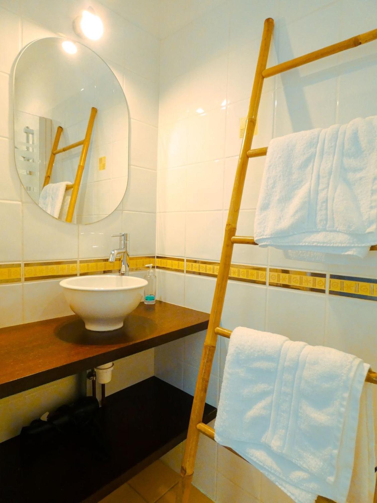 Chambre D'Hote L'Oree Des Buis Vouillé Zewnętrze zdjęcie